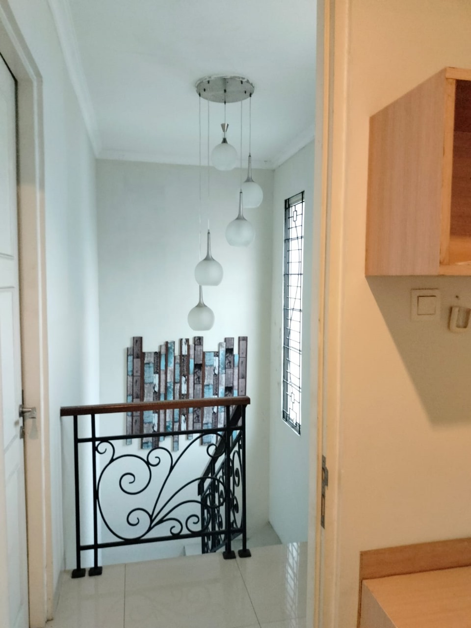 Rumah disewakan Fully Furnished Di Oakwood Lippo Cikarang